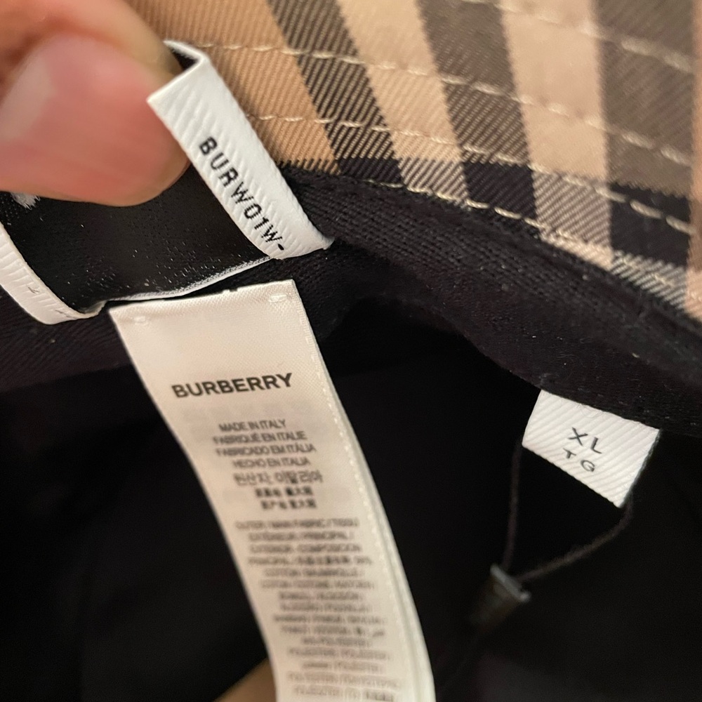 Burberry Beige Checkered Bucket Hat - Picture 9 of 11